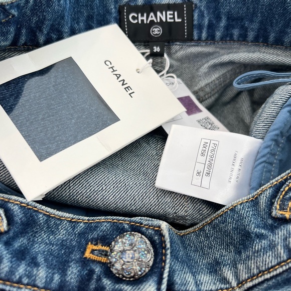 CHANEL 24S RUNWAY CC BLUE JEANS SIZE FR 36 / US 4 NWTS! - Picture 17 of 17